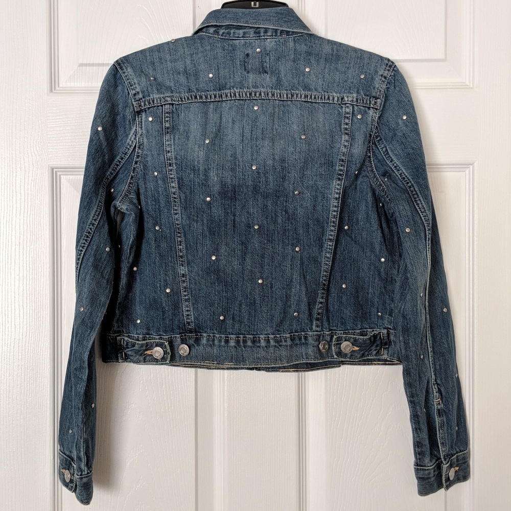 ๐๏ธ Crop Studded Denim Jacket - Picture 3 of 3